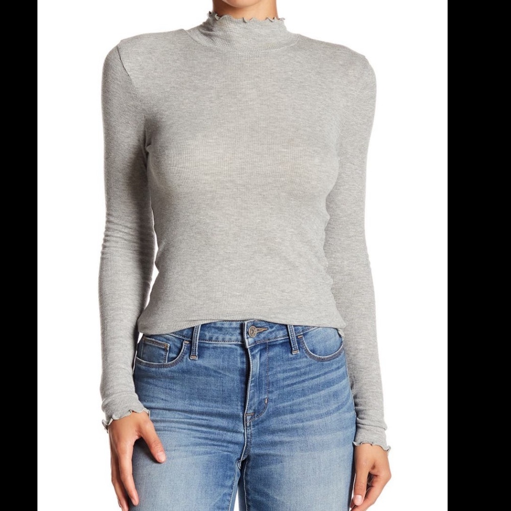 Abound Lettuce Edge Knit Top